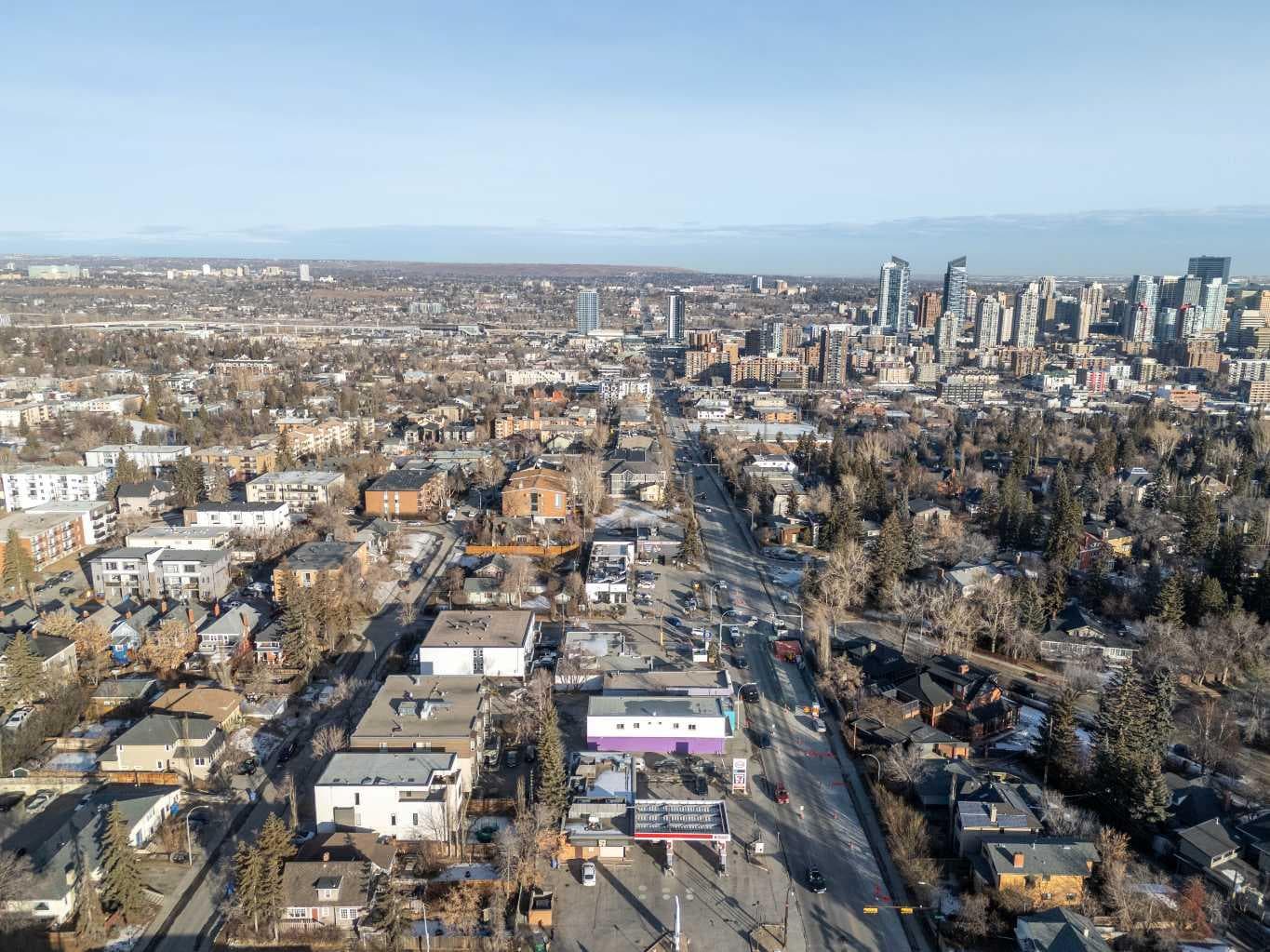 2611, 2613, 2615 14 Street SW