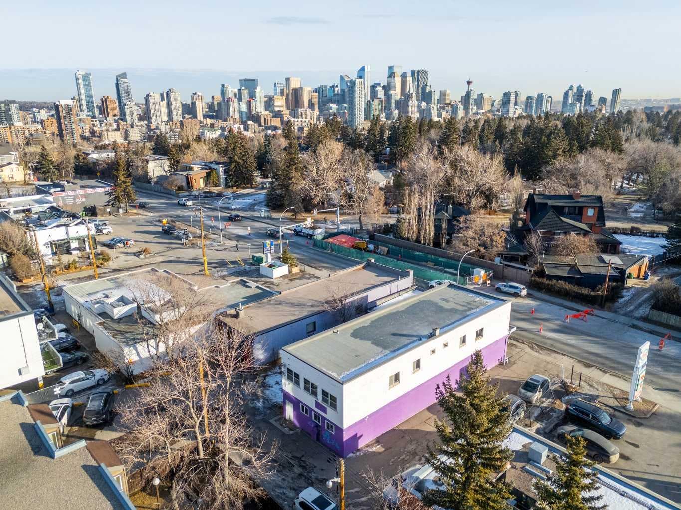 2611, 2613, 2615 14 Street SW