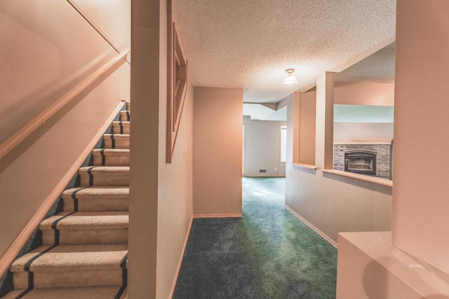 135 Canterbury Court SW