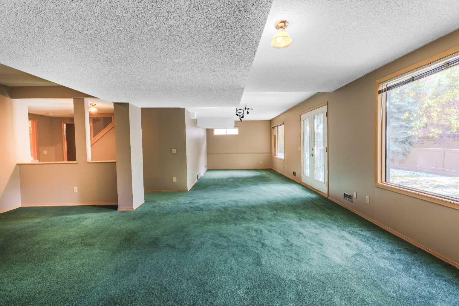 135 Canterbury Court SW