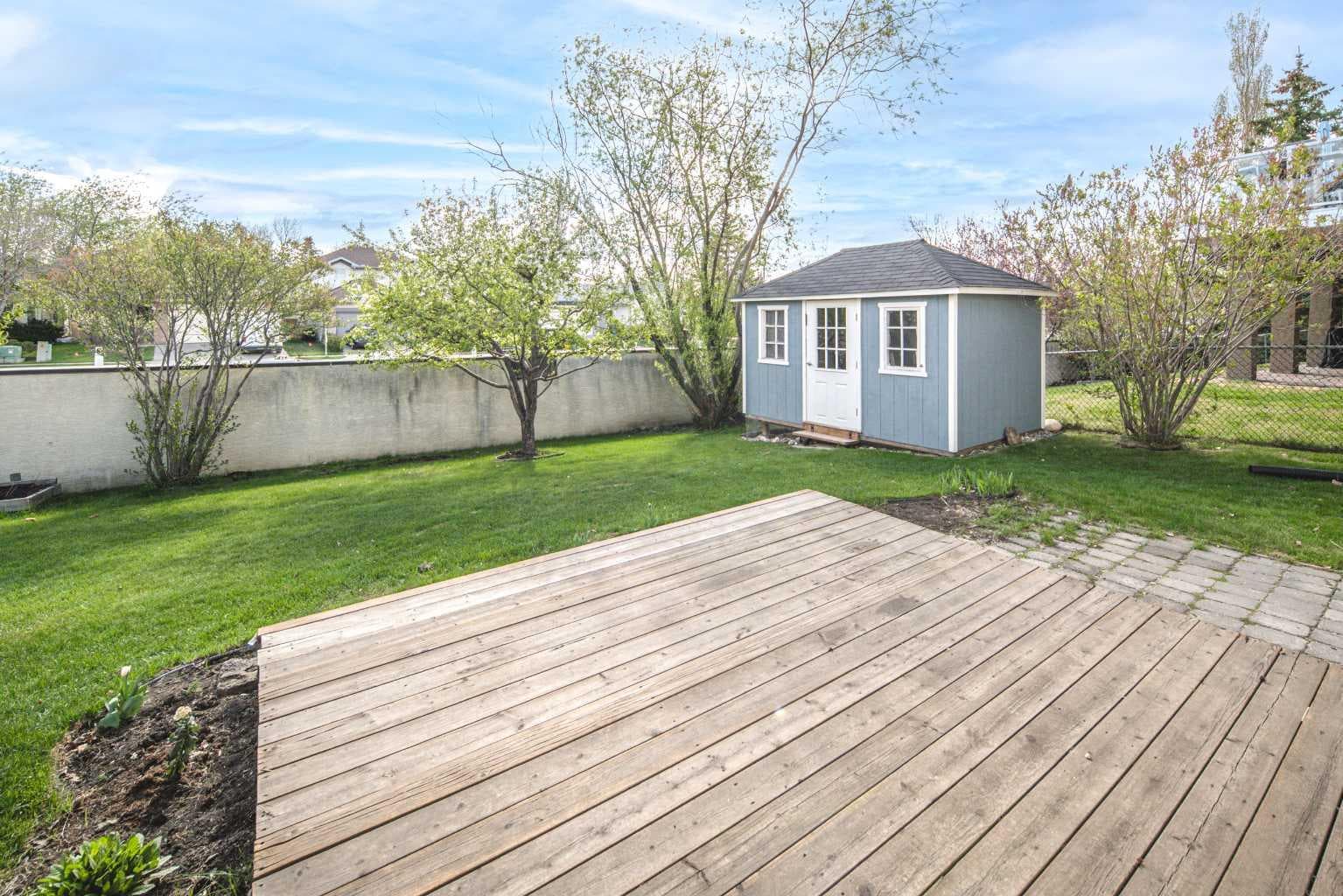 149 Sceptre Court NW