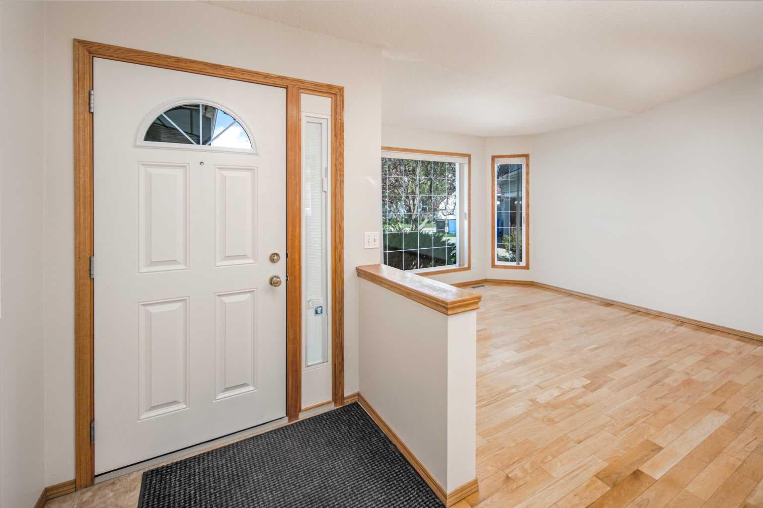149 Sceptre Court NW