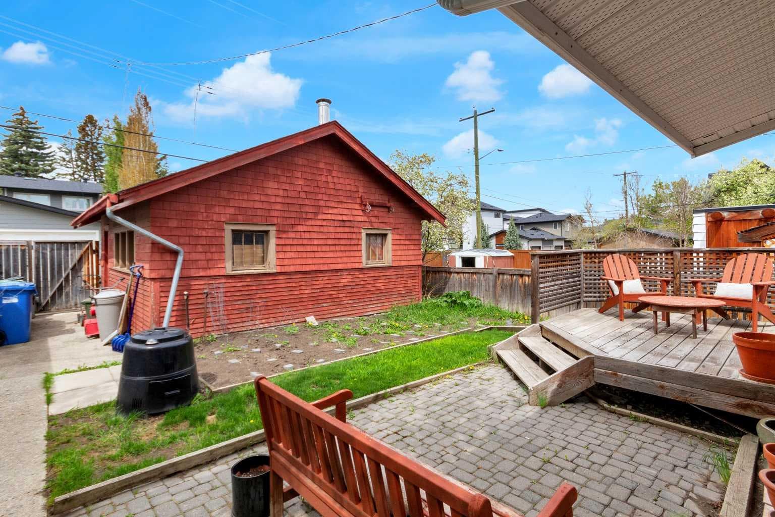 2003 26a Street SW