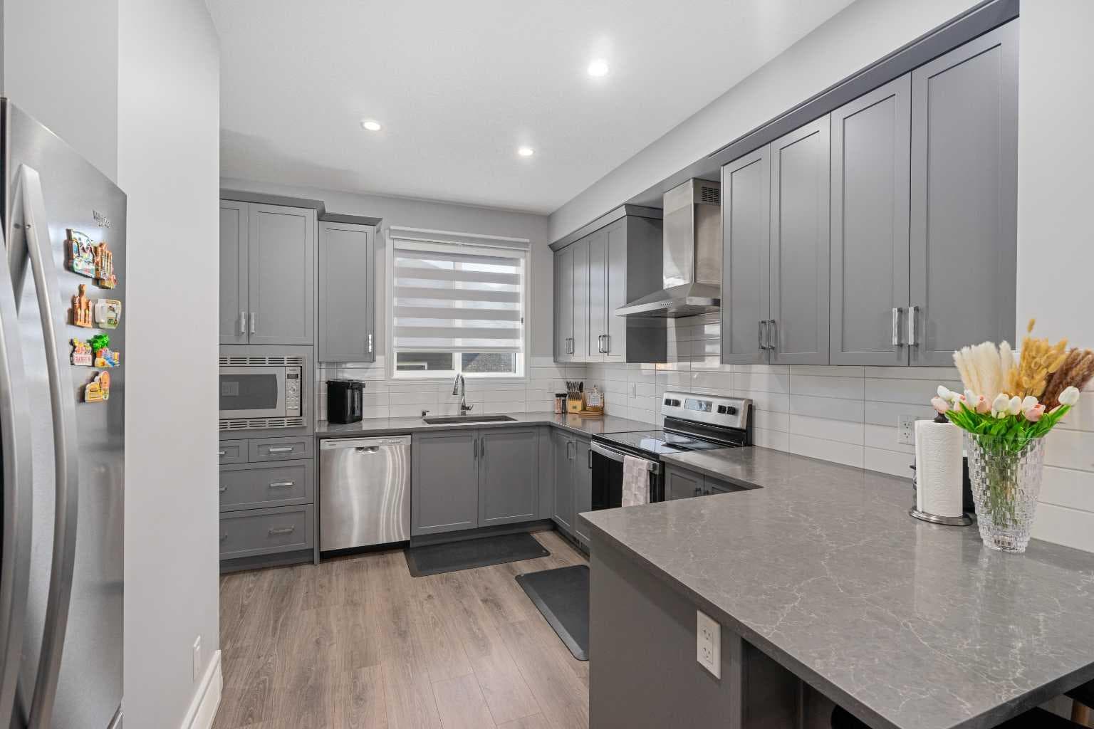 56 Belmont Green SW