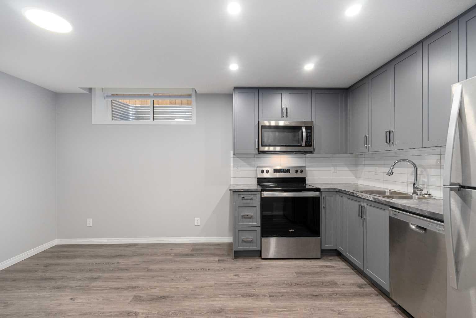 56 Belmont Green SW