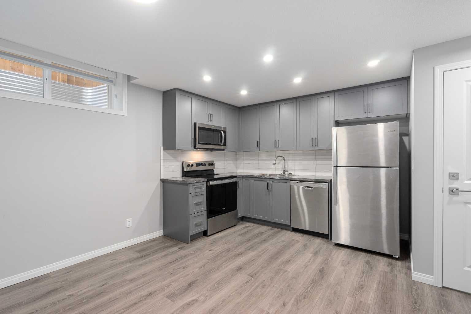 56 Belmont Green SW