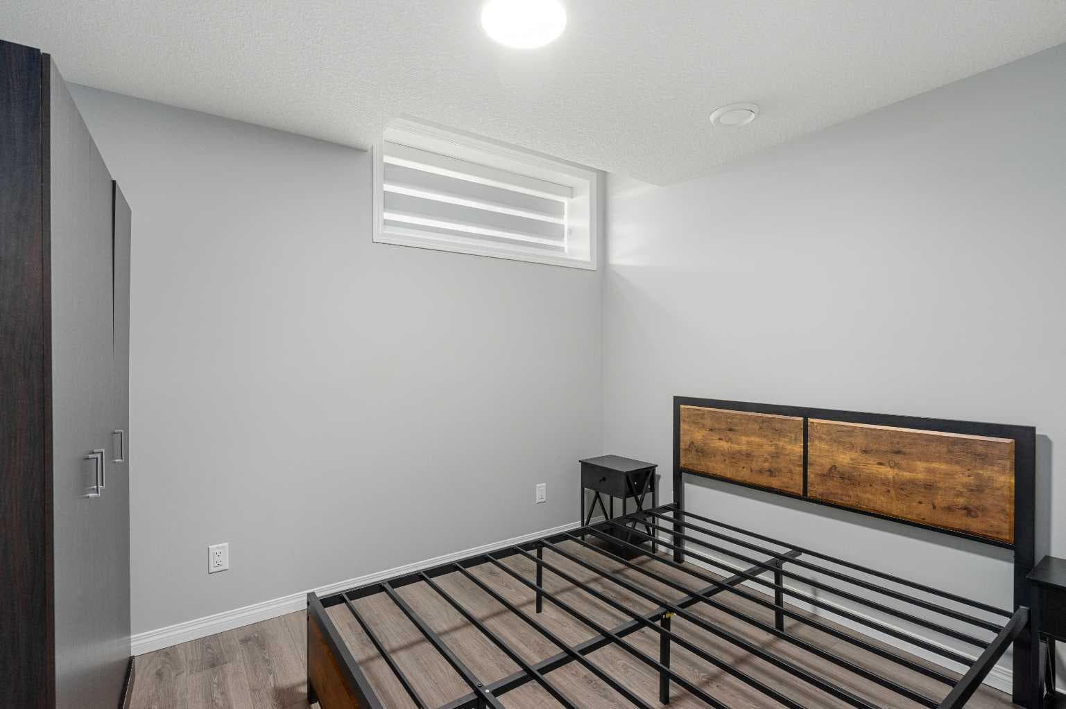 56 Belmont Green SW