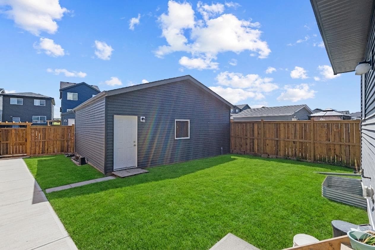 56 Belmont Green SW
