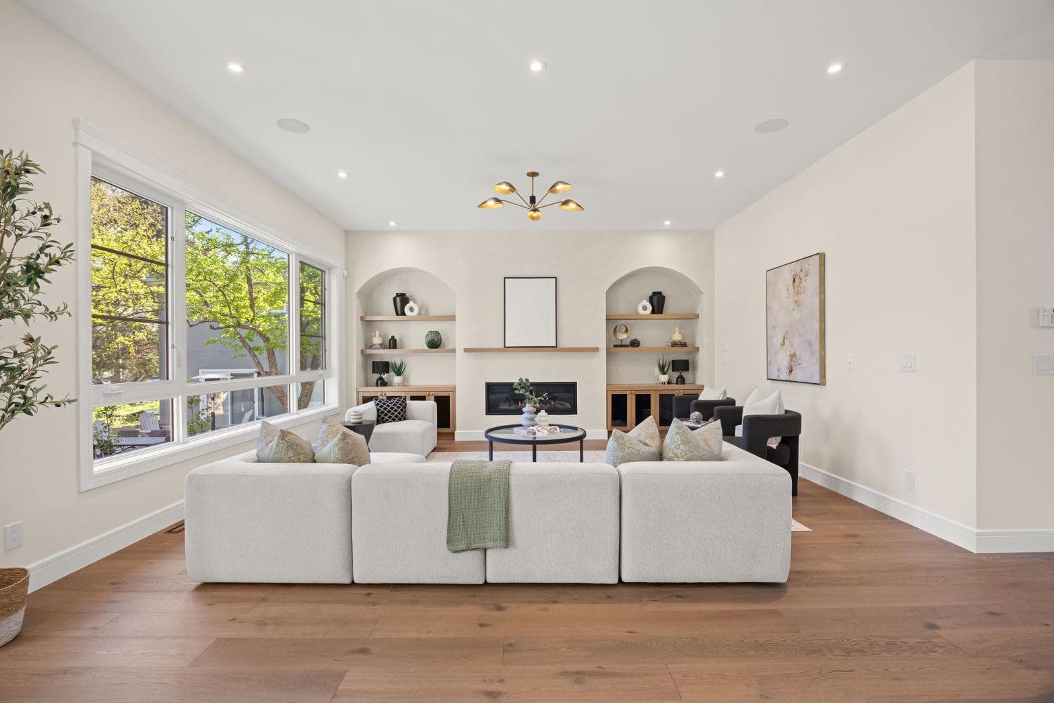 26 Varsplain Place NW