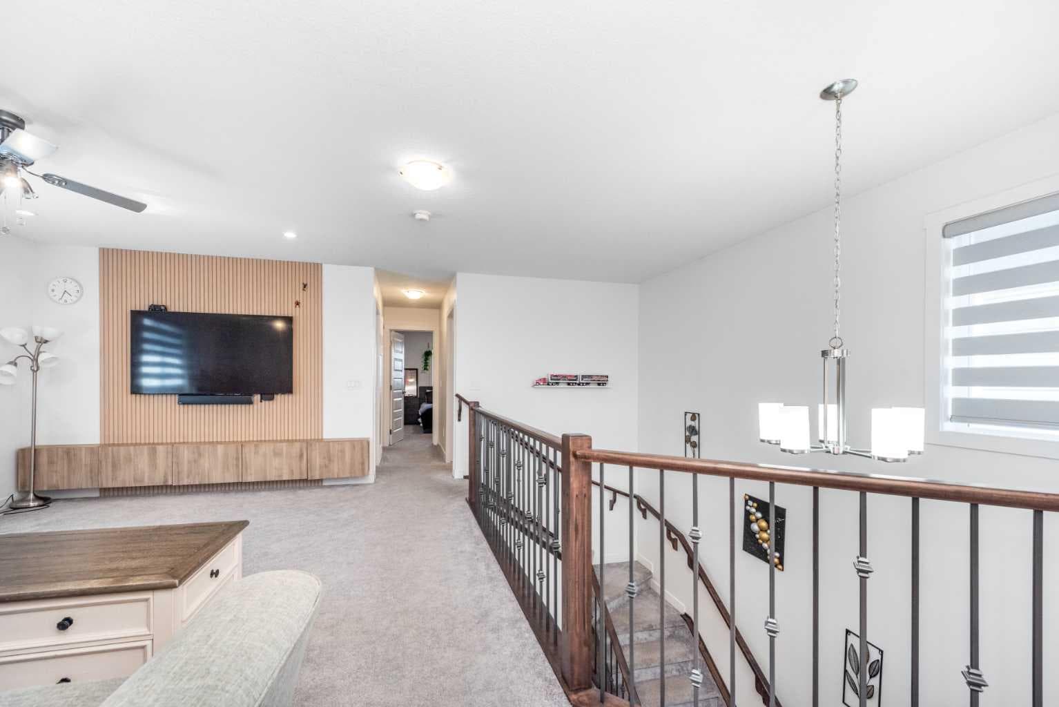 32 Saddlestone Way NE