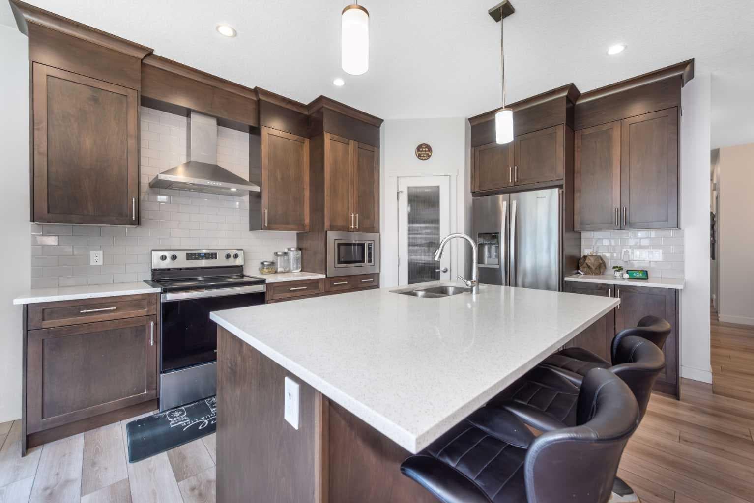 32 Saddlestone Way NE