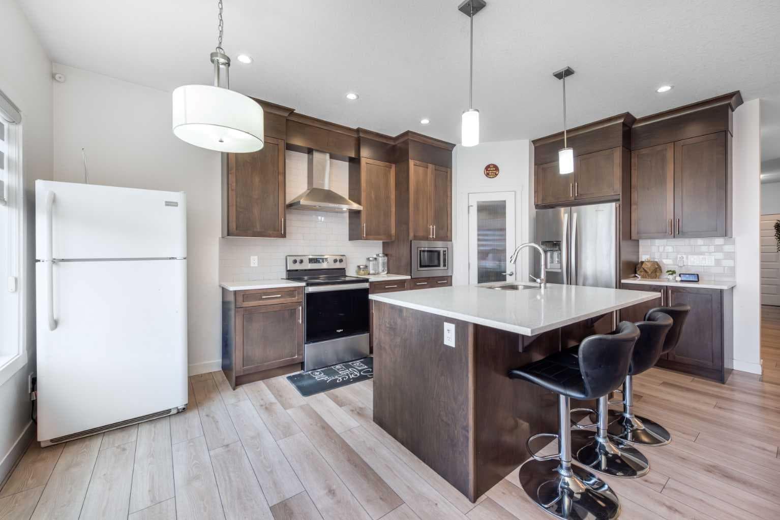 32 Saddlestone Way NE