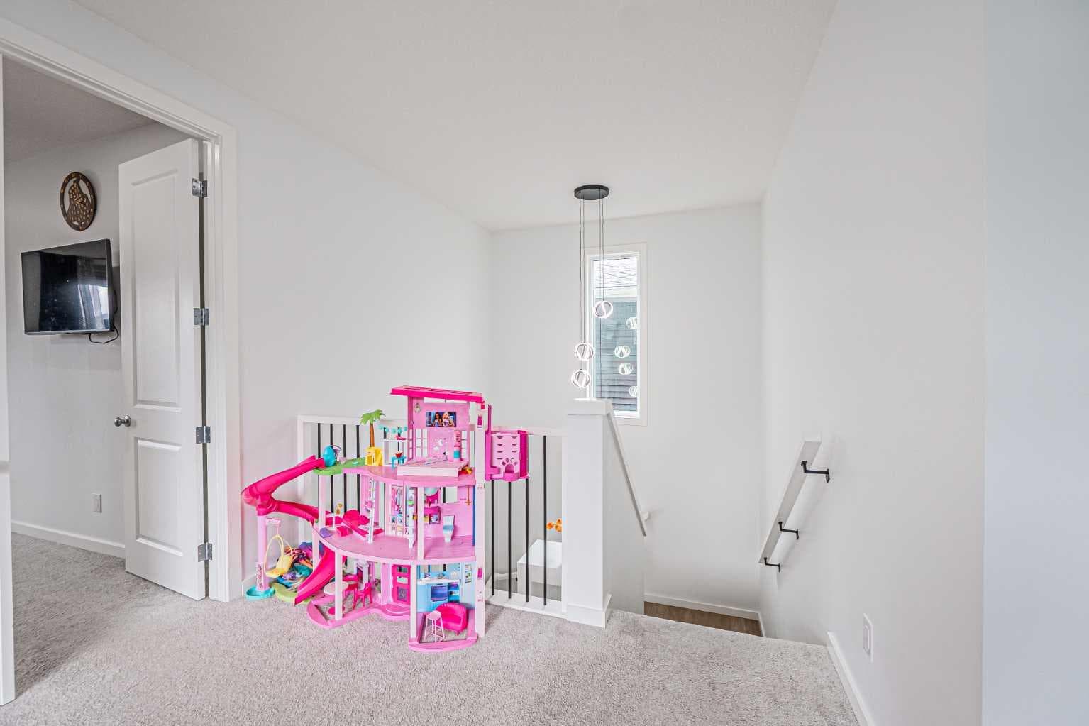 2325 Lancaster Heights SE