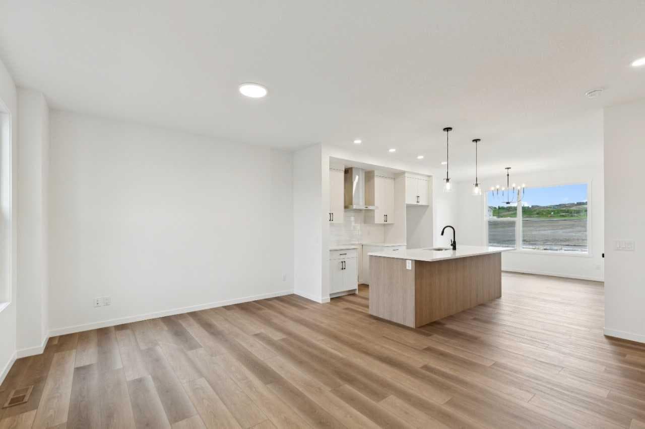 422 Heartland Way 