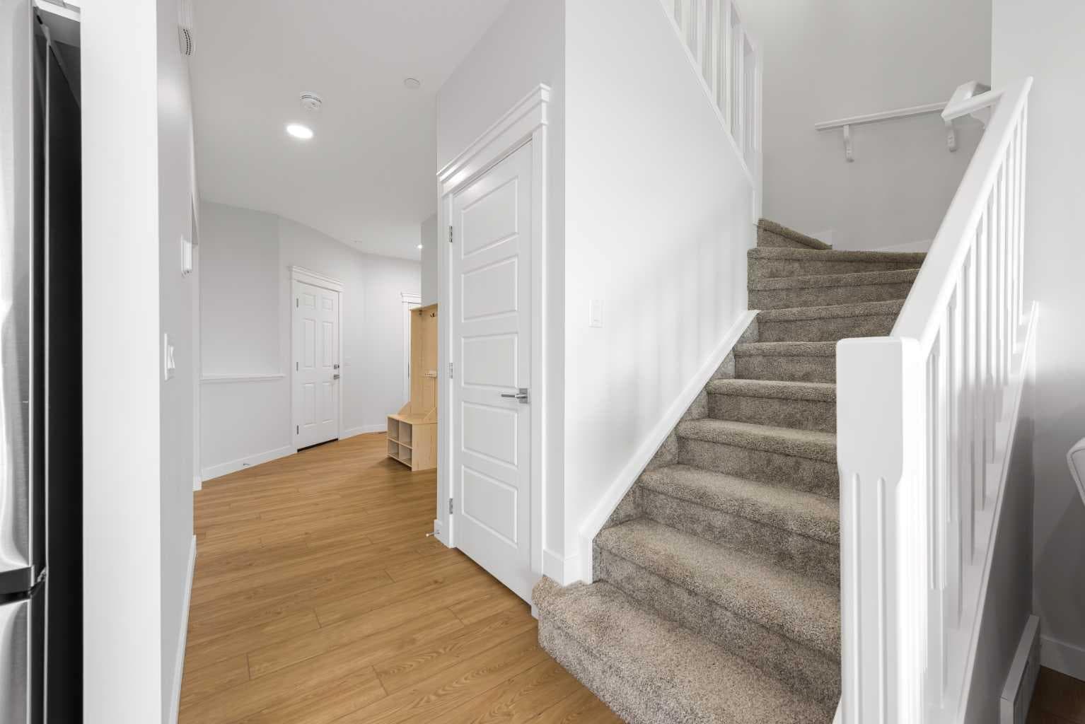 418 Hotchkiss Manor SE