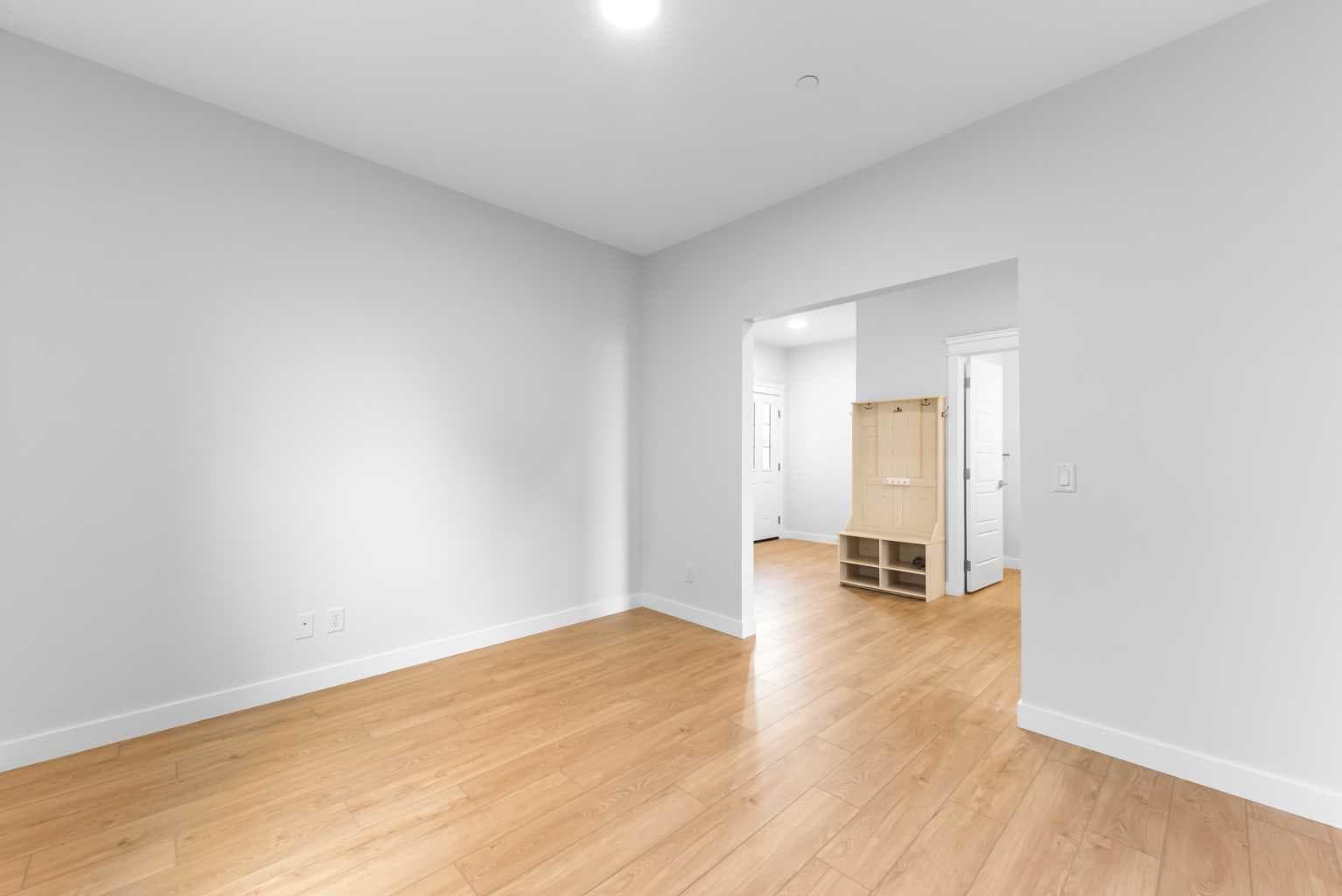 418 Hotchkiss Manor SE