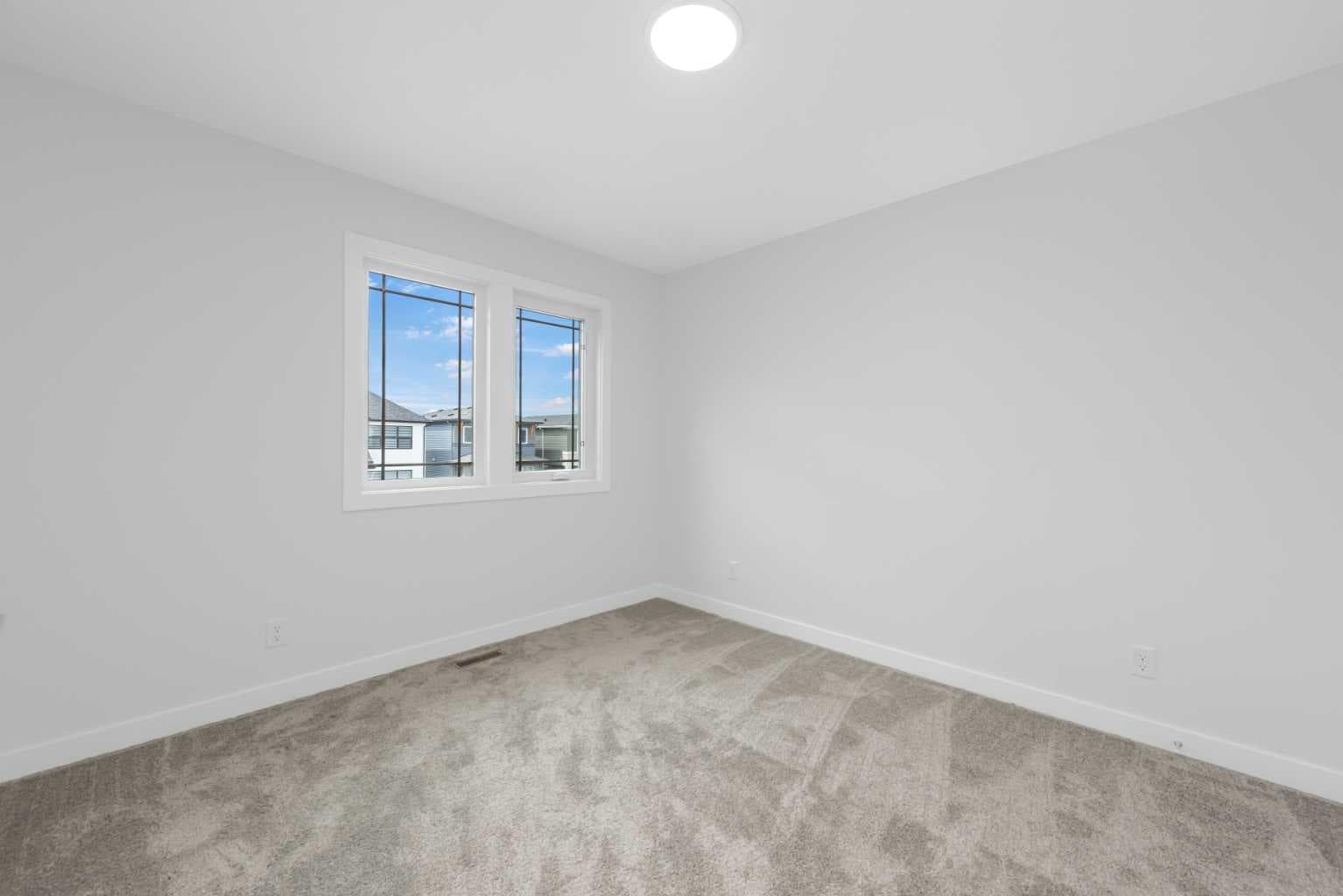 418 Hotchkiss Manor SE