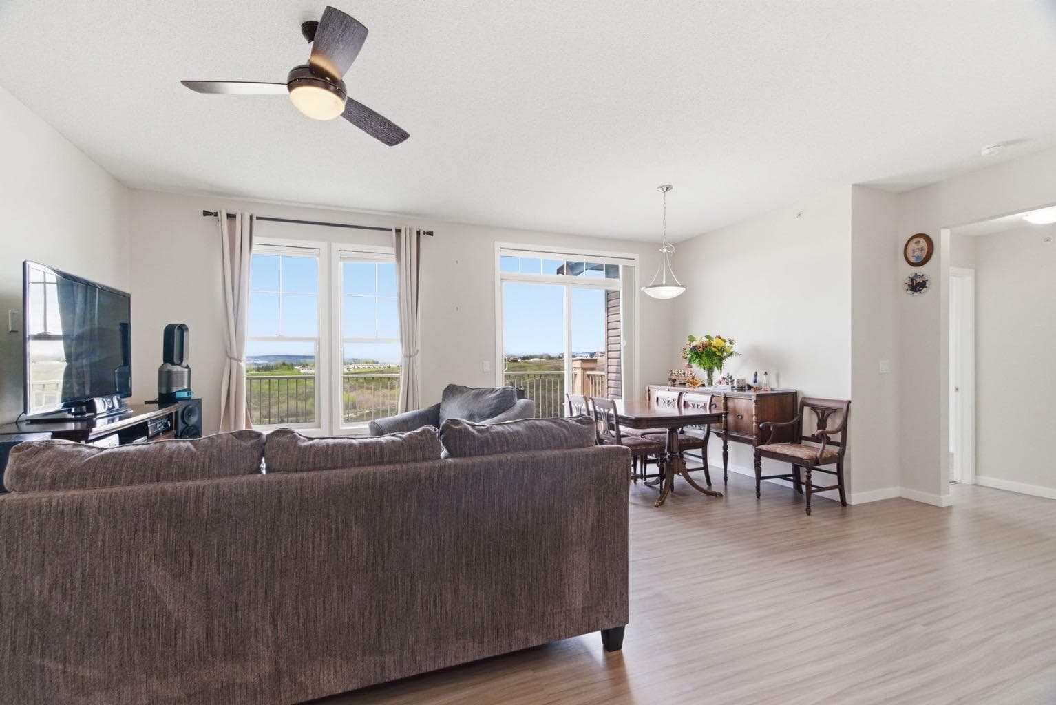 408, 207 Sunset Drive 