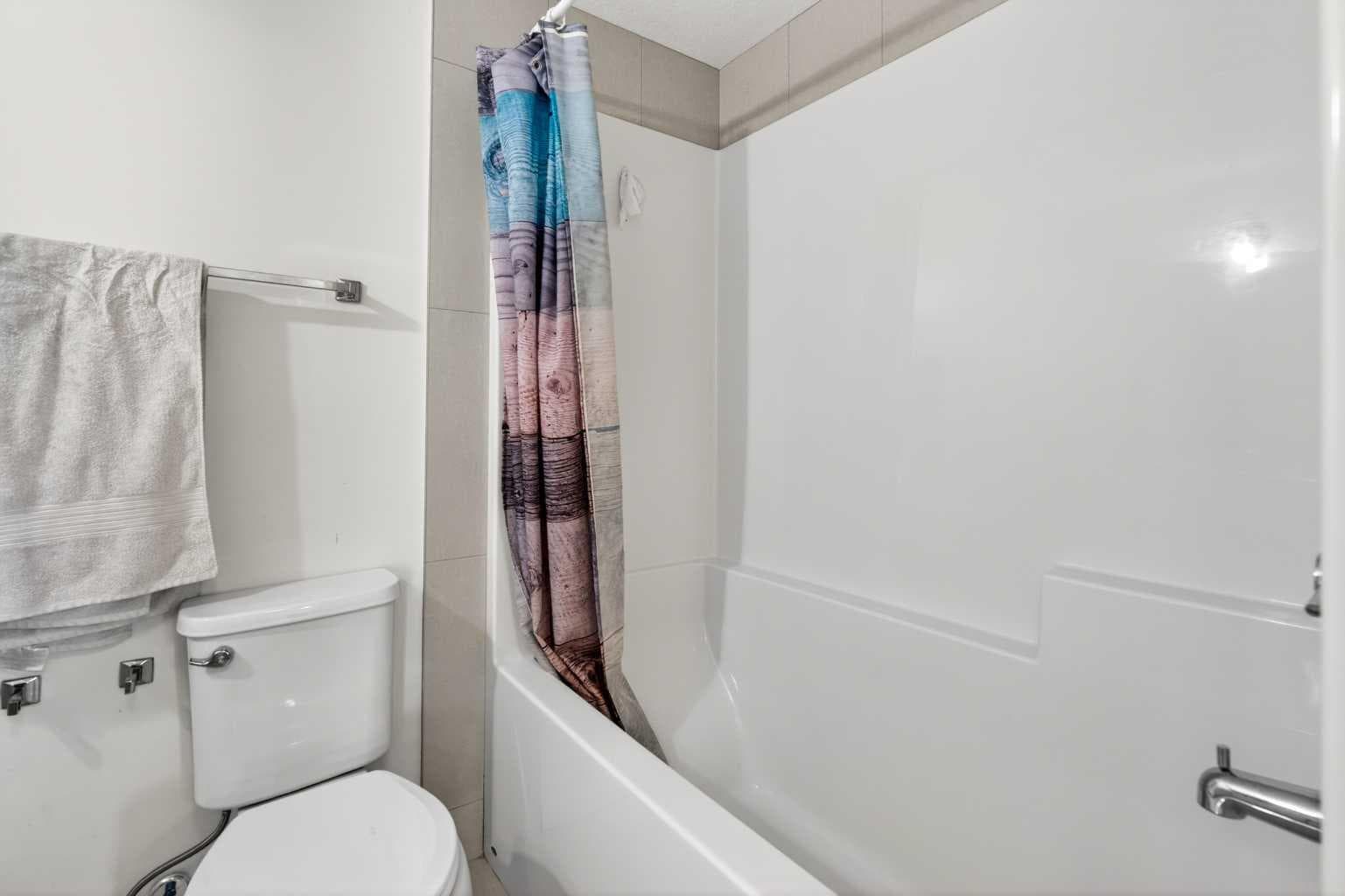 2303, 302 Skyview Ranch Drive NE