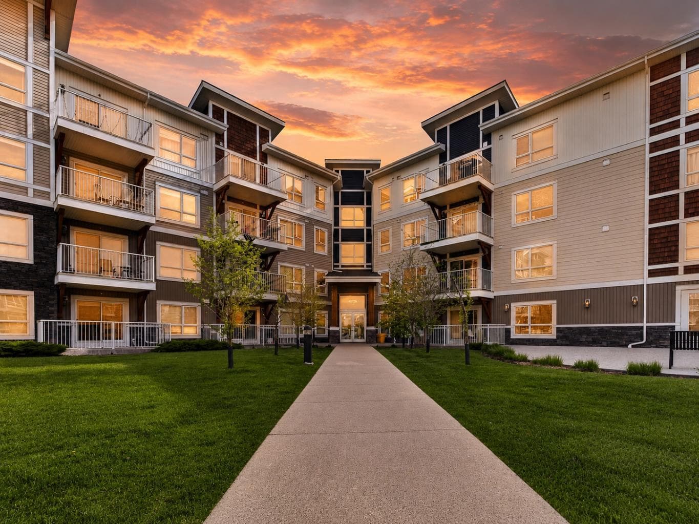 2303, 302 Skyview Ranch Drive NE