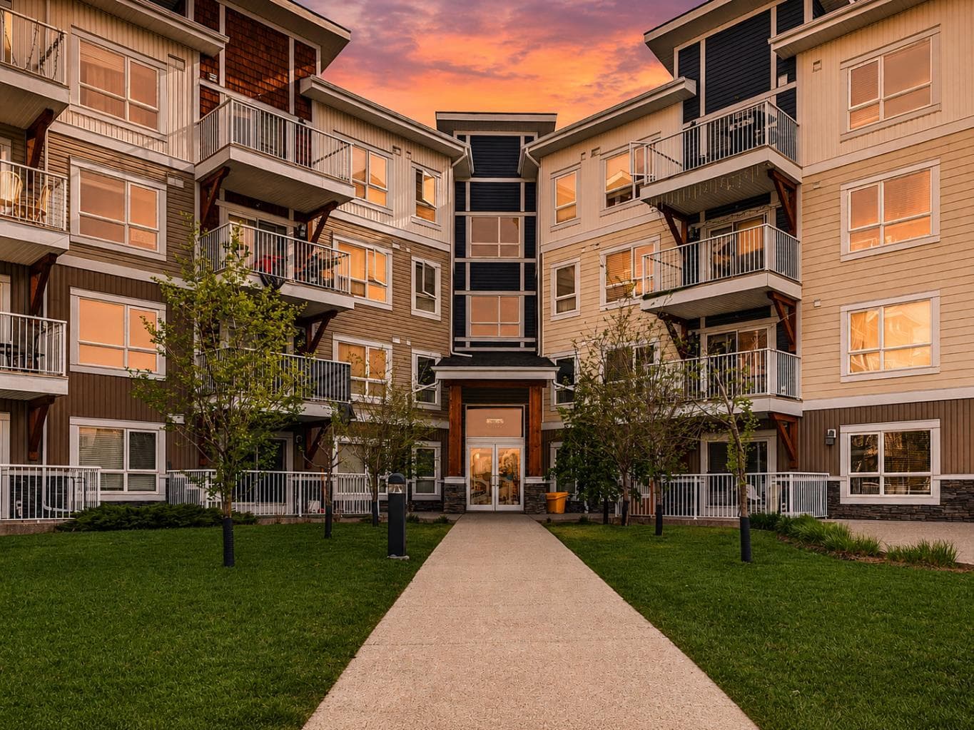 2303, 302 Skyview Ranch Drive NE