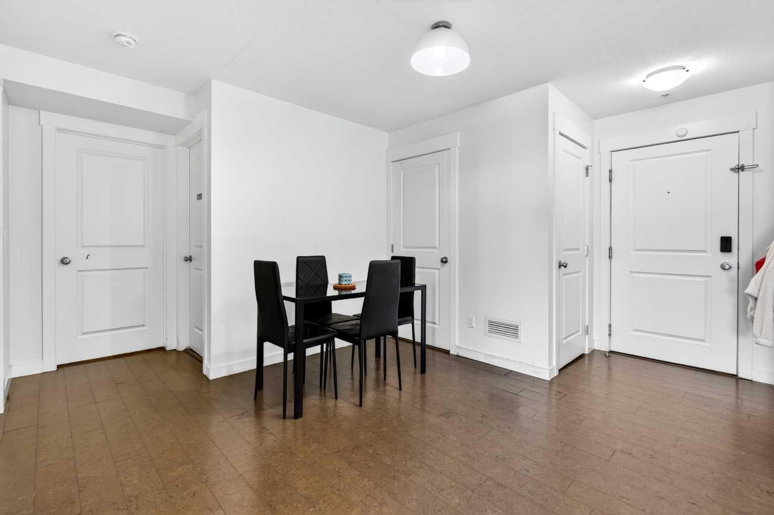 2303, 302 Skyview Ranch Drive NE