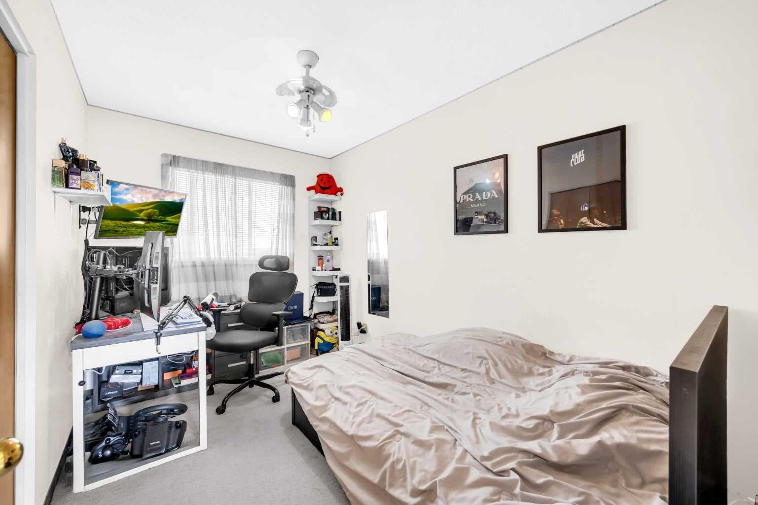 4 Fallingworth Bay NE