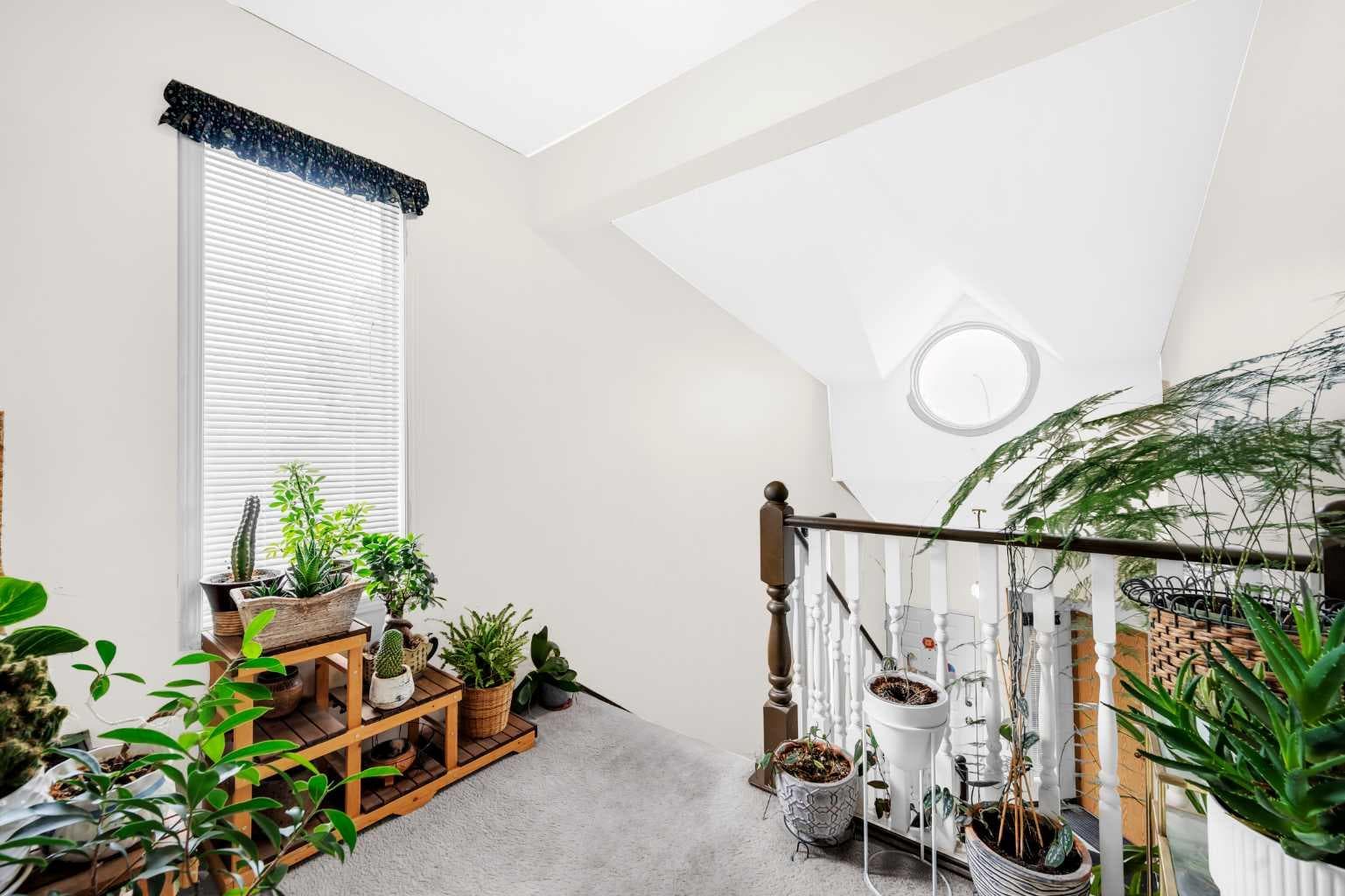 4 Fallingworth Bay NE