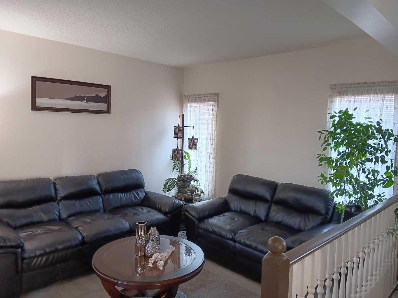 4 Fallingworth Bay NE