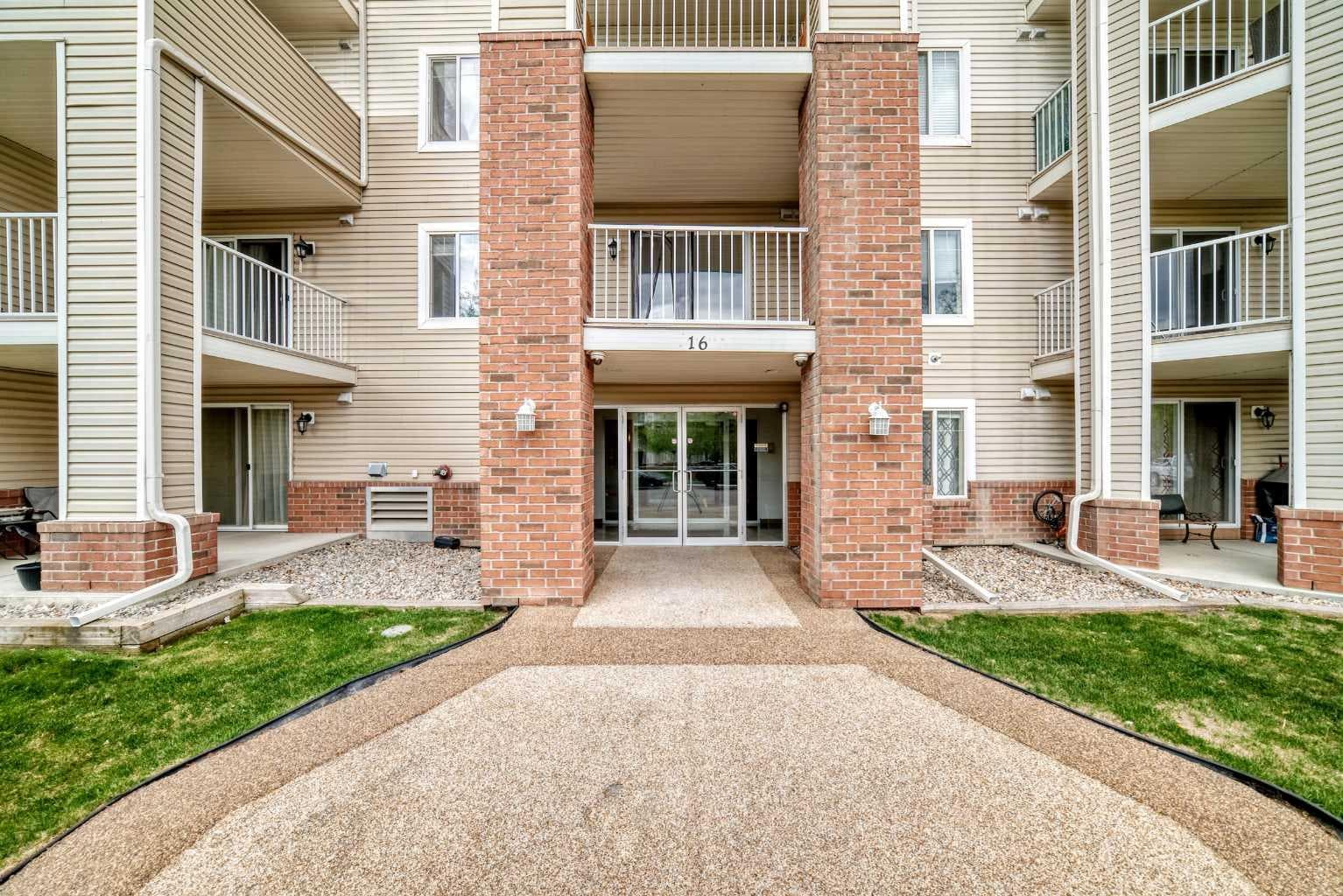 408, 16 Country Village Bay NE