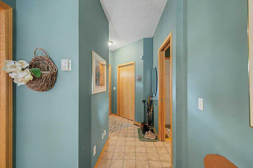 18 Prominence View SW