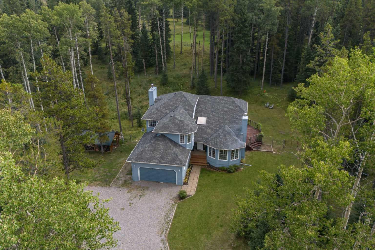 50 Elk Valley Crescent 