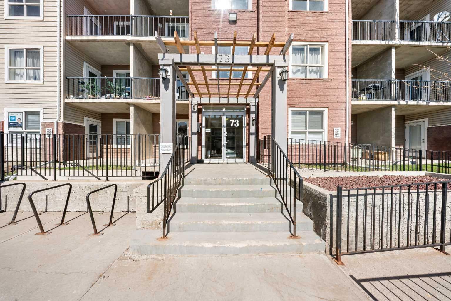3206, 73 Erin Woods Court SE