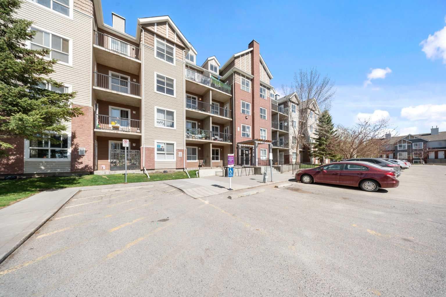 3206, 73 Erin Woods Court SE