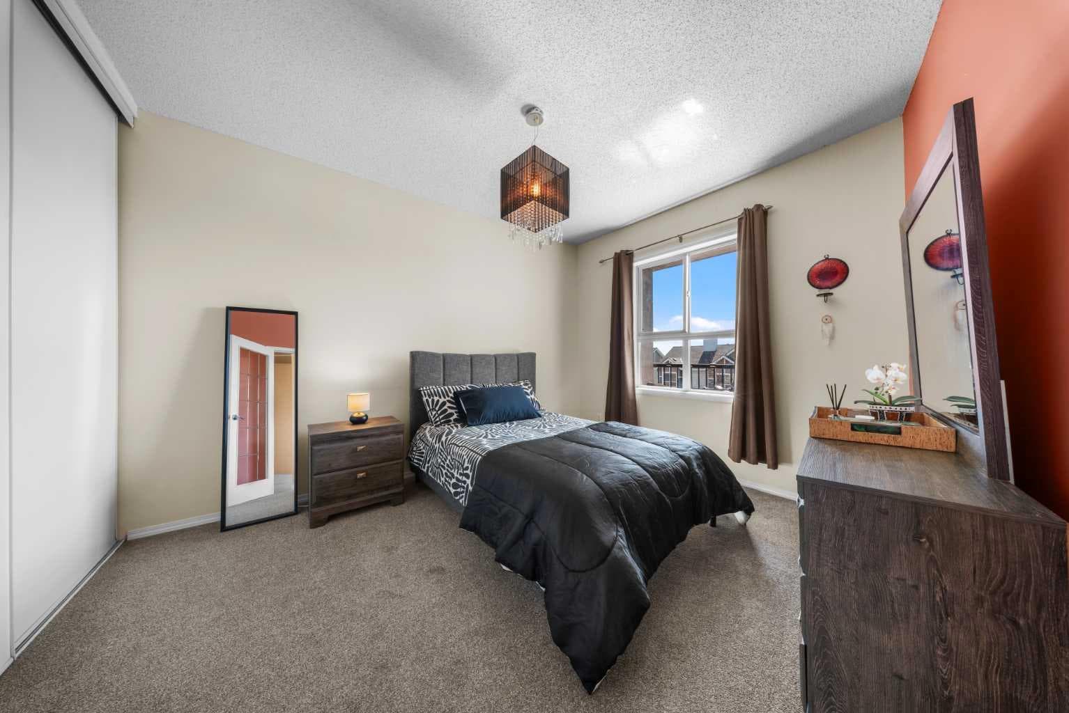 3206, 73 Erin Woods Court SE