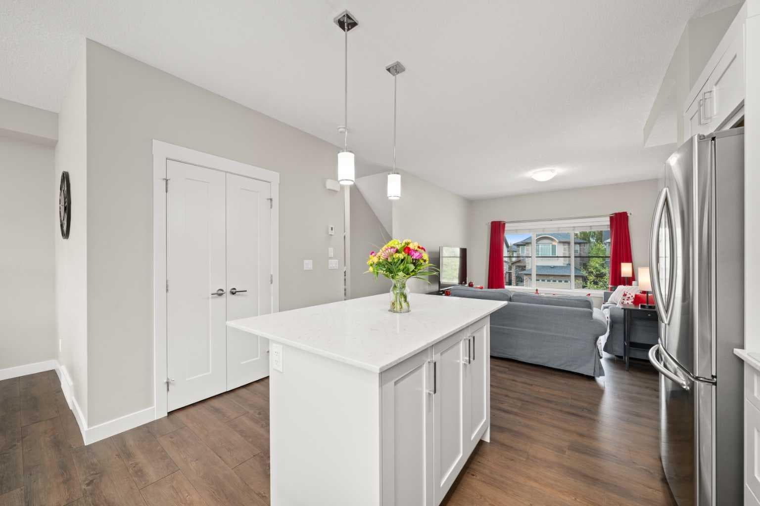 536 Cranford Drive SE
