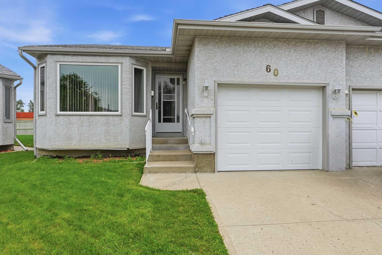 60 Rundlelawn Green NE