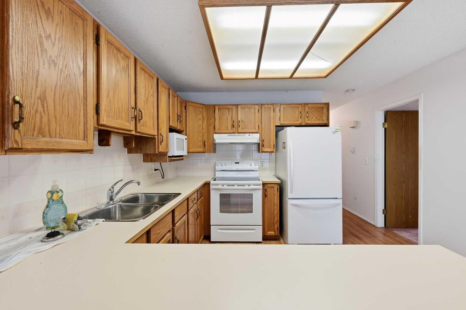 60 Rundlelawn Green NE