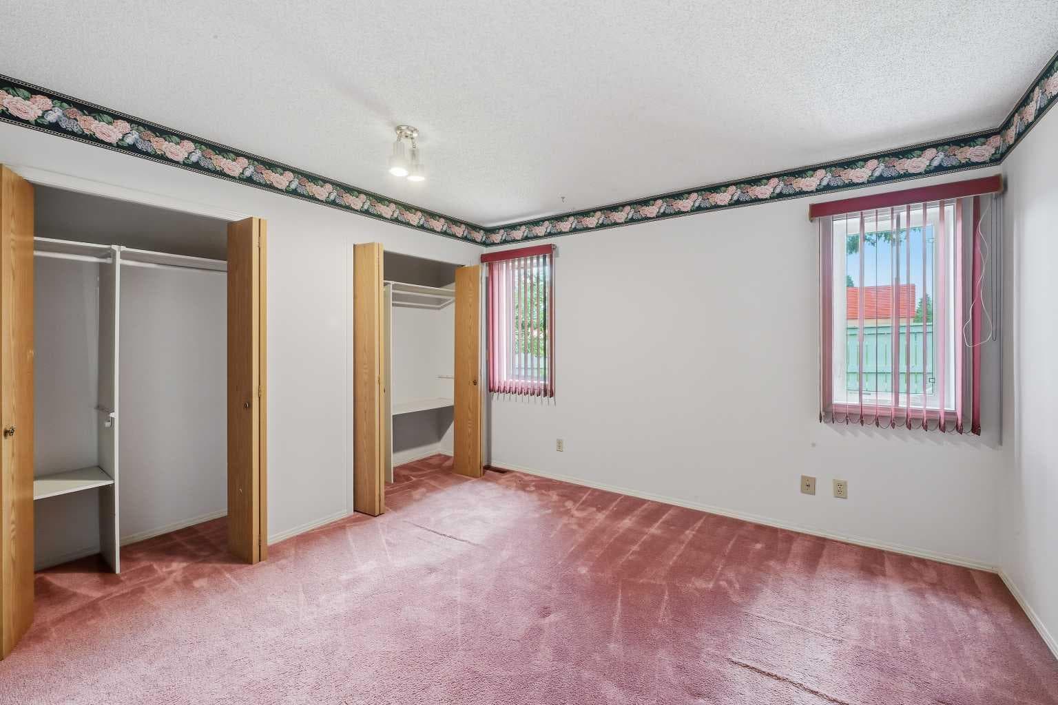 60 Rundlelawn Green NE
