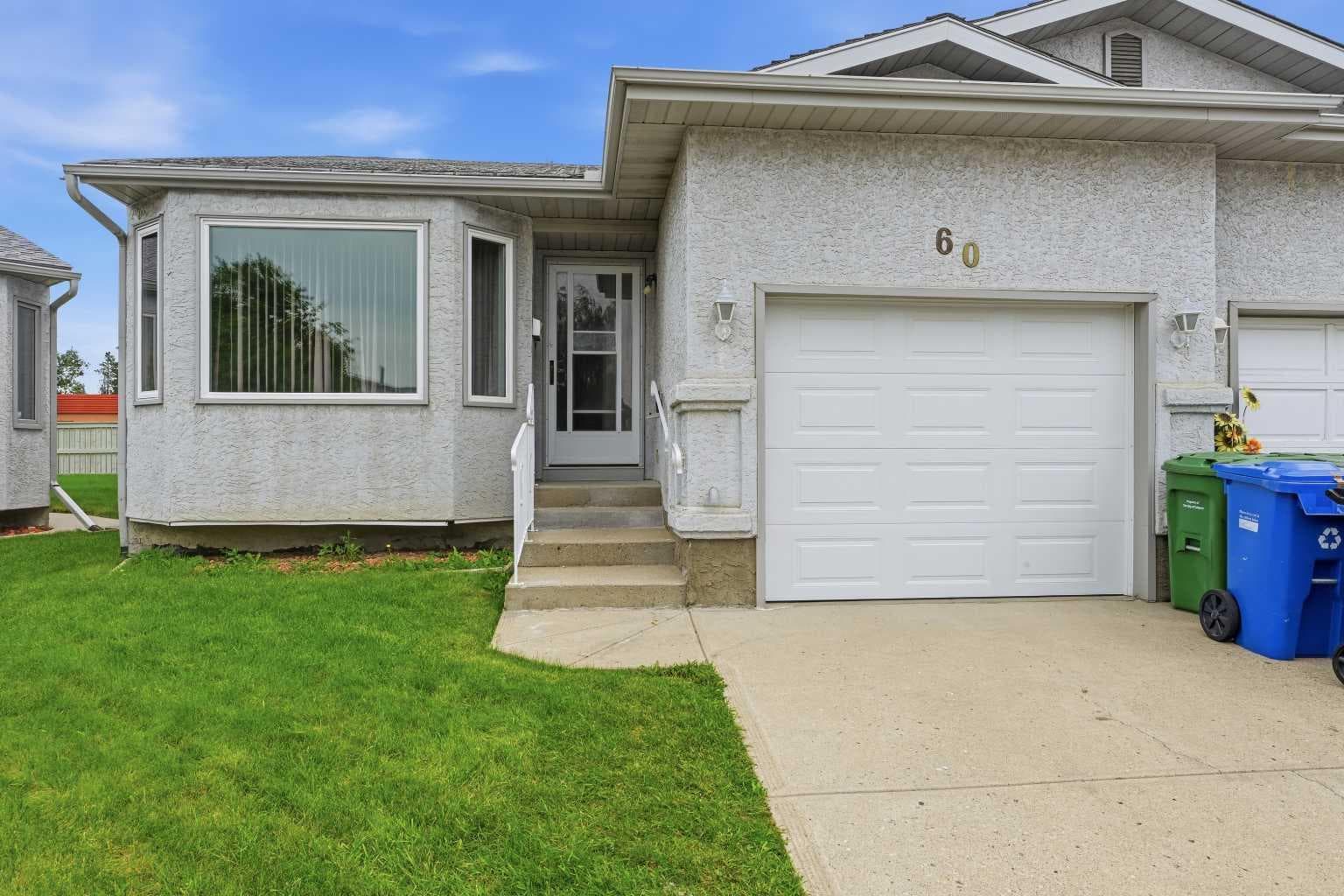 60 Rundlelawn Green NE