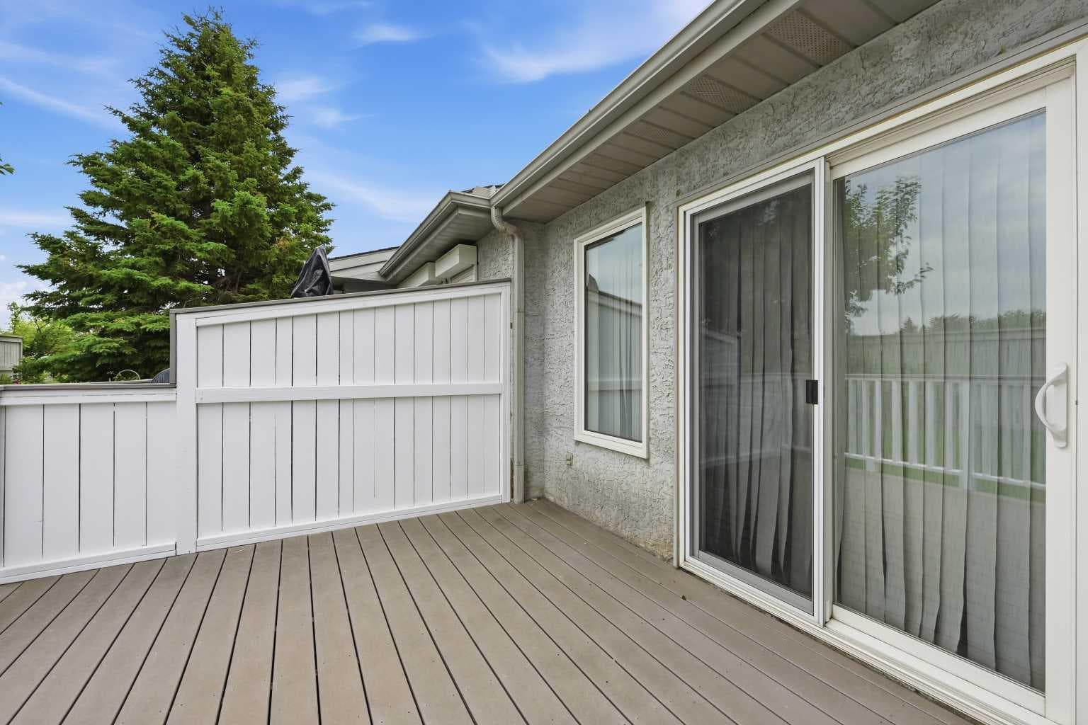 60 Rundlelawn Green NE