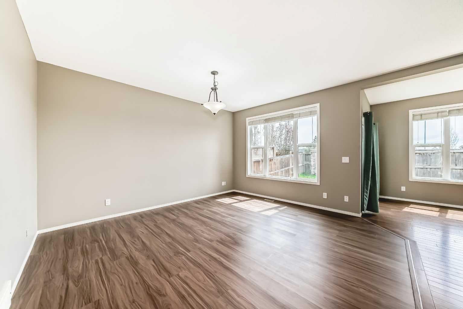 196 Cranberry Circle SE