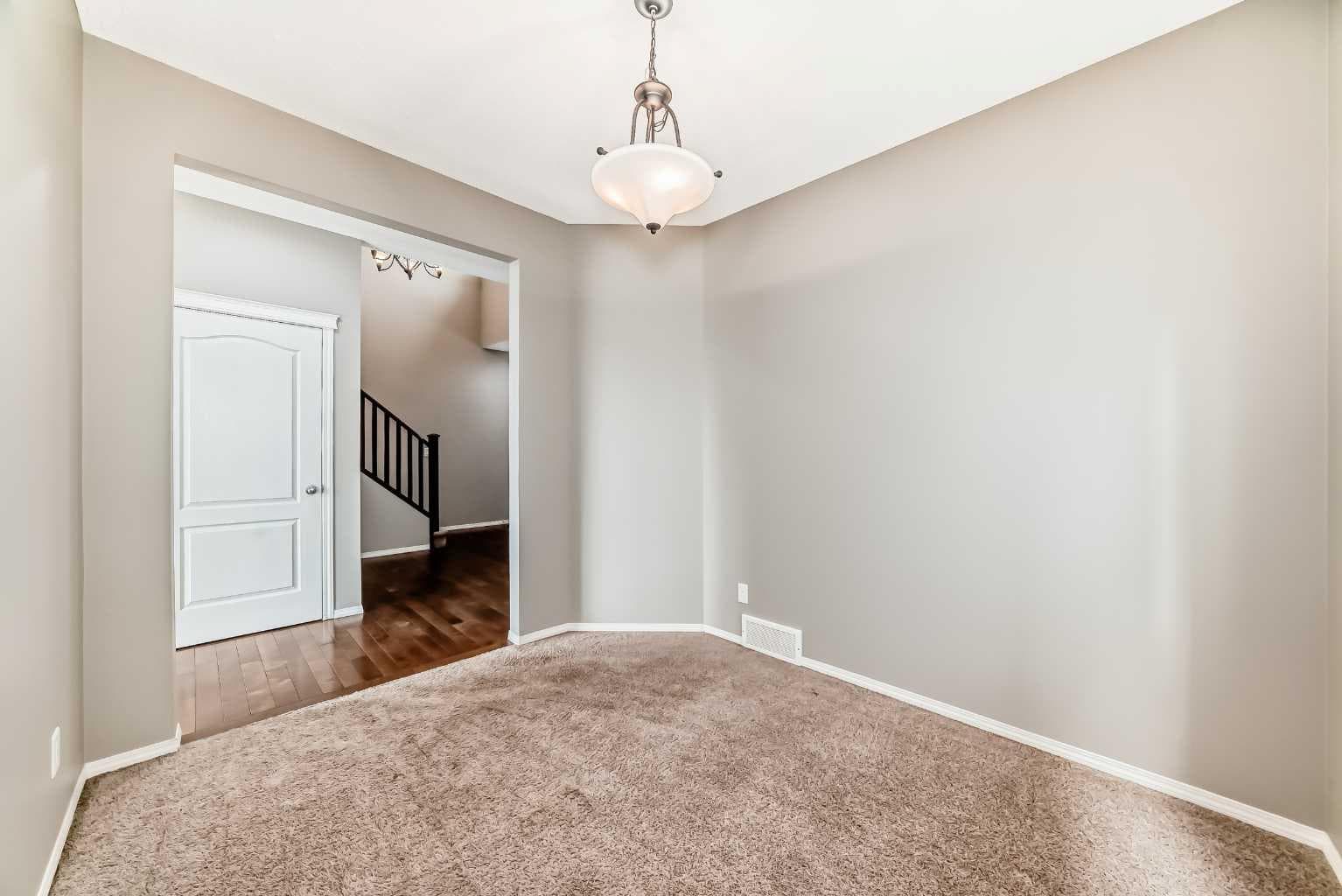 196 Cranberry Circle SE