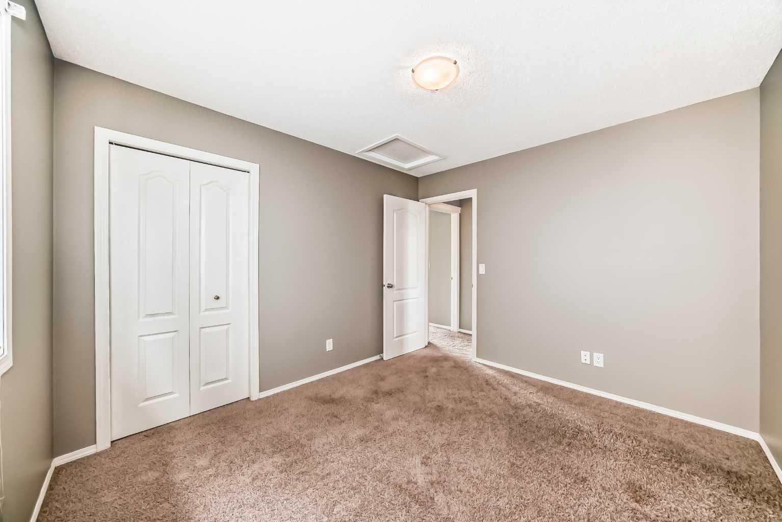 196 Cranberry Circle SE