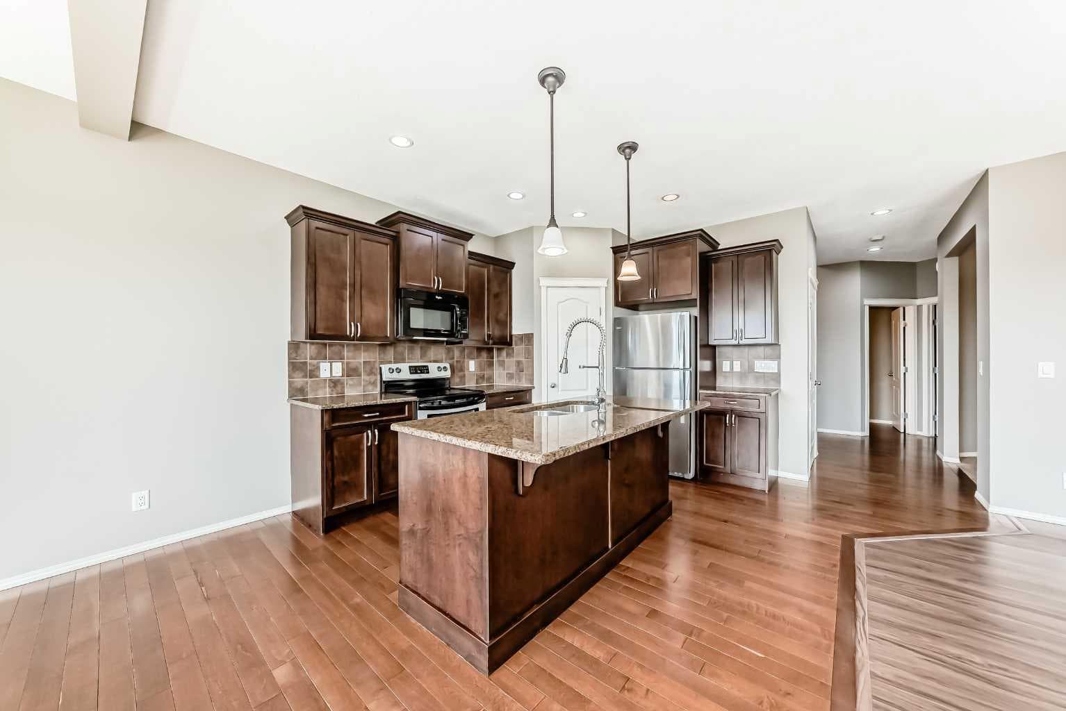 196 Cranberry Circle SE