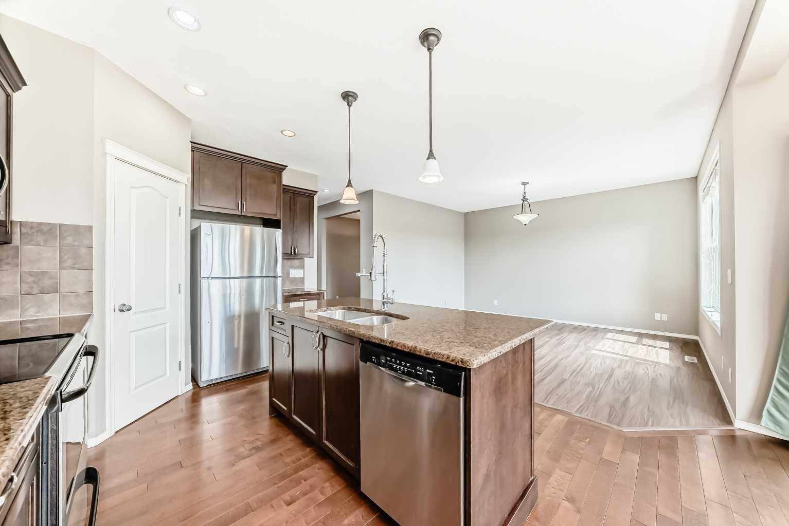 196 Cranberry Circle SE