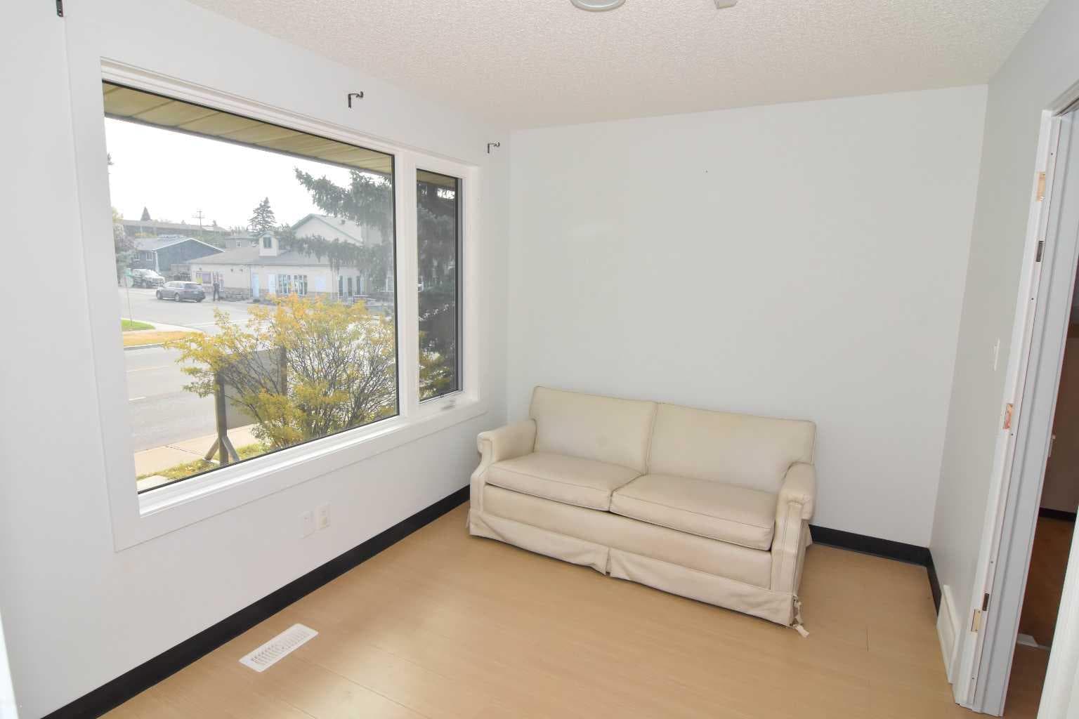 309 Main Street NW