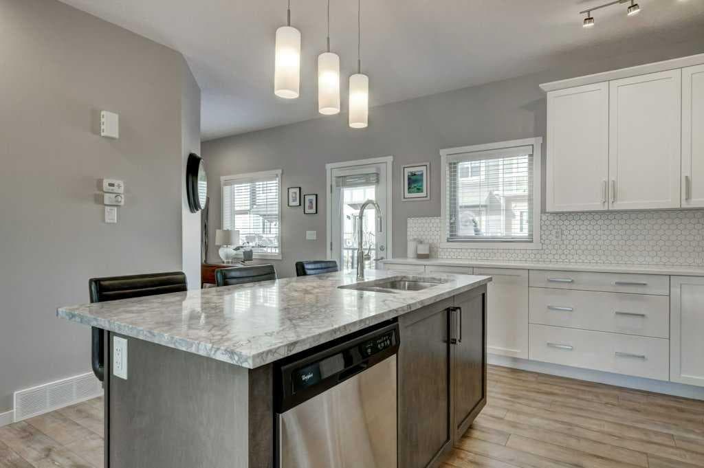444 Legacy Point SE