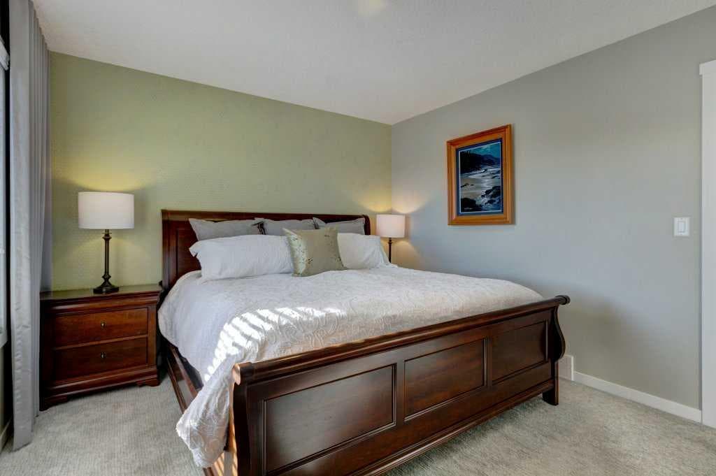 444 Legacy Point SE