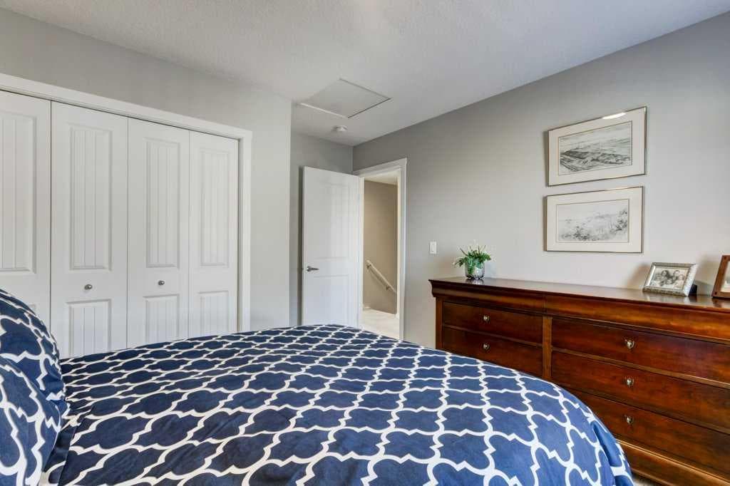 444 Legacy Point SE